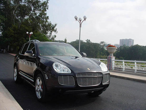 紳士愛運(yùn)動：Porsche Cayenne S